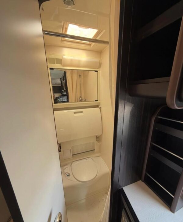 Hiace Wagon Camper (H23)