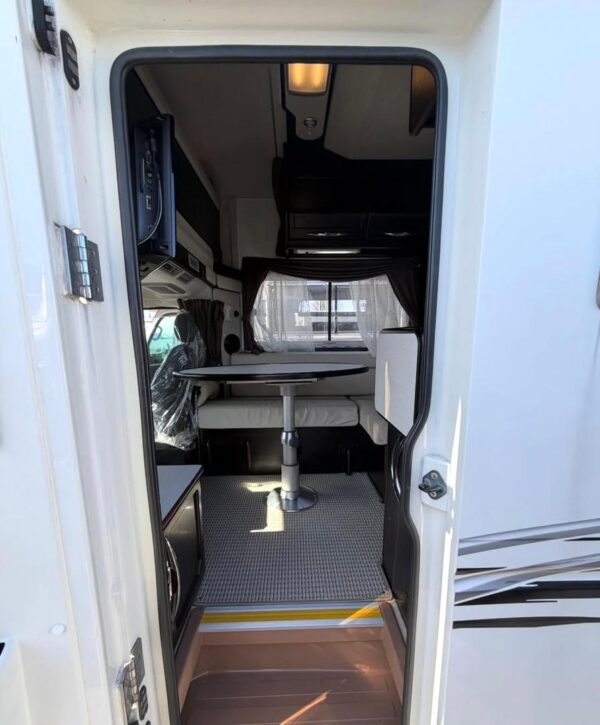 Hiace Wagon Camper (H23)