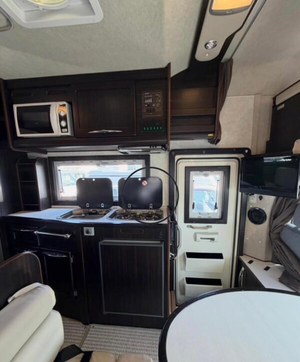 Hiace Wagon Camper (H23)
