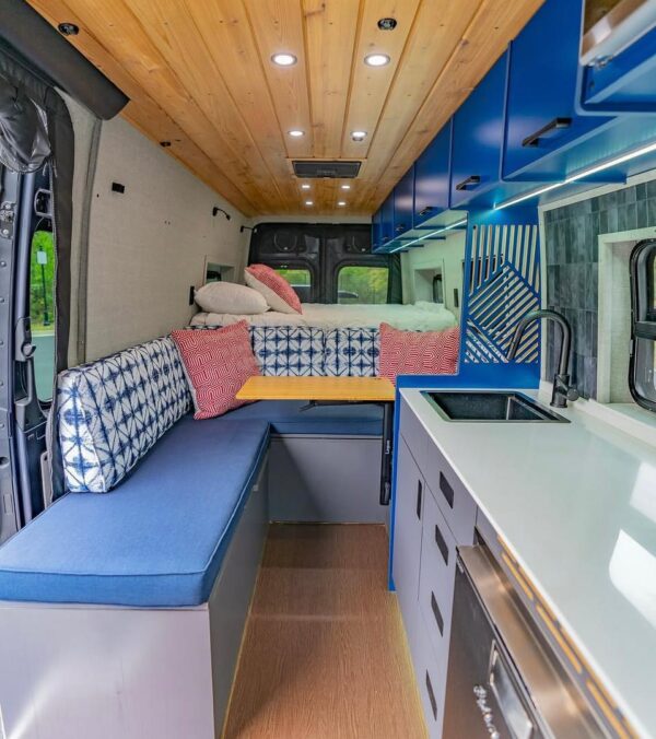 Dark Star” Sprinter 170
