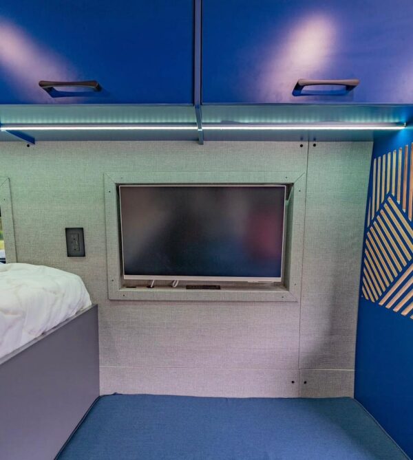 Dark Star” Sprinter 170
