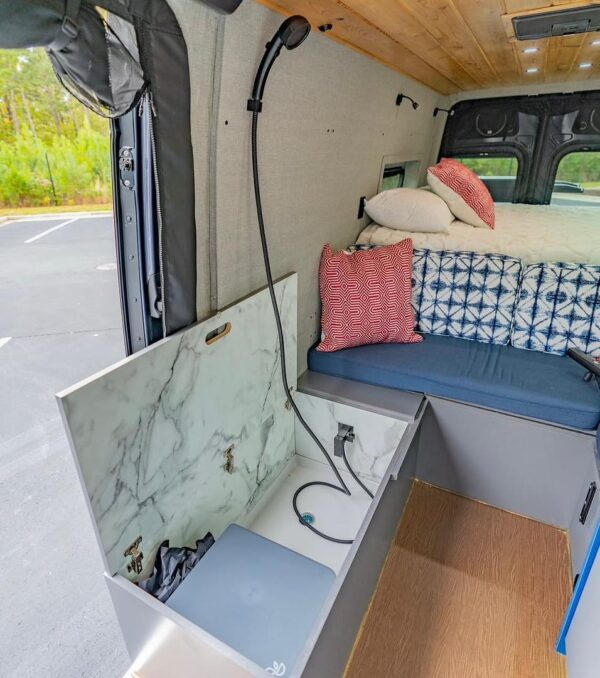 Dark Star” Sprinter 170